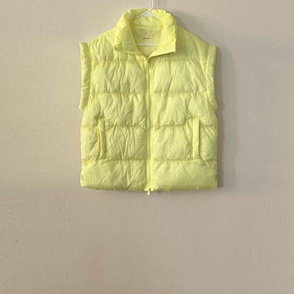 Free People Movement In A Bubble Puffer Vest NWOT - Picture 8 of 12